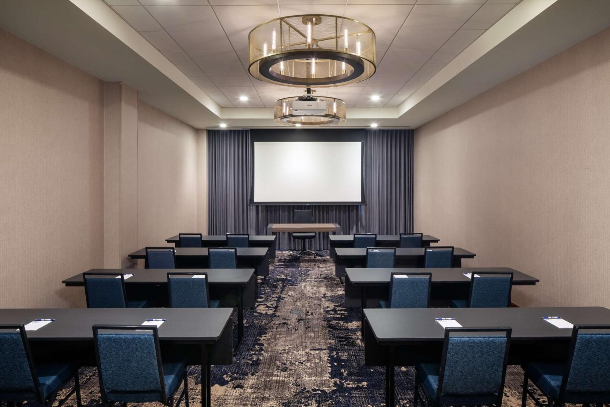 Hampton Inn Boston Seaport District エクステリア 写真